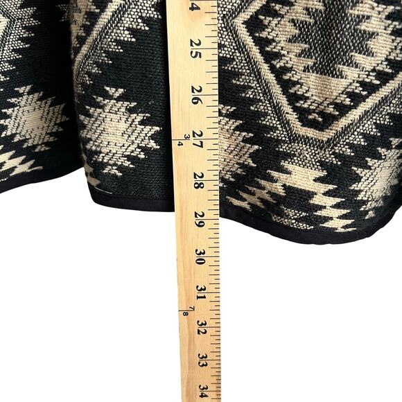 Vintage Jane Ashley Cross Knit Aztec black N White Jacket Size XL 23x29 - Picture 7 of 7